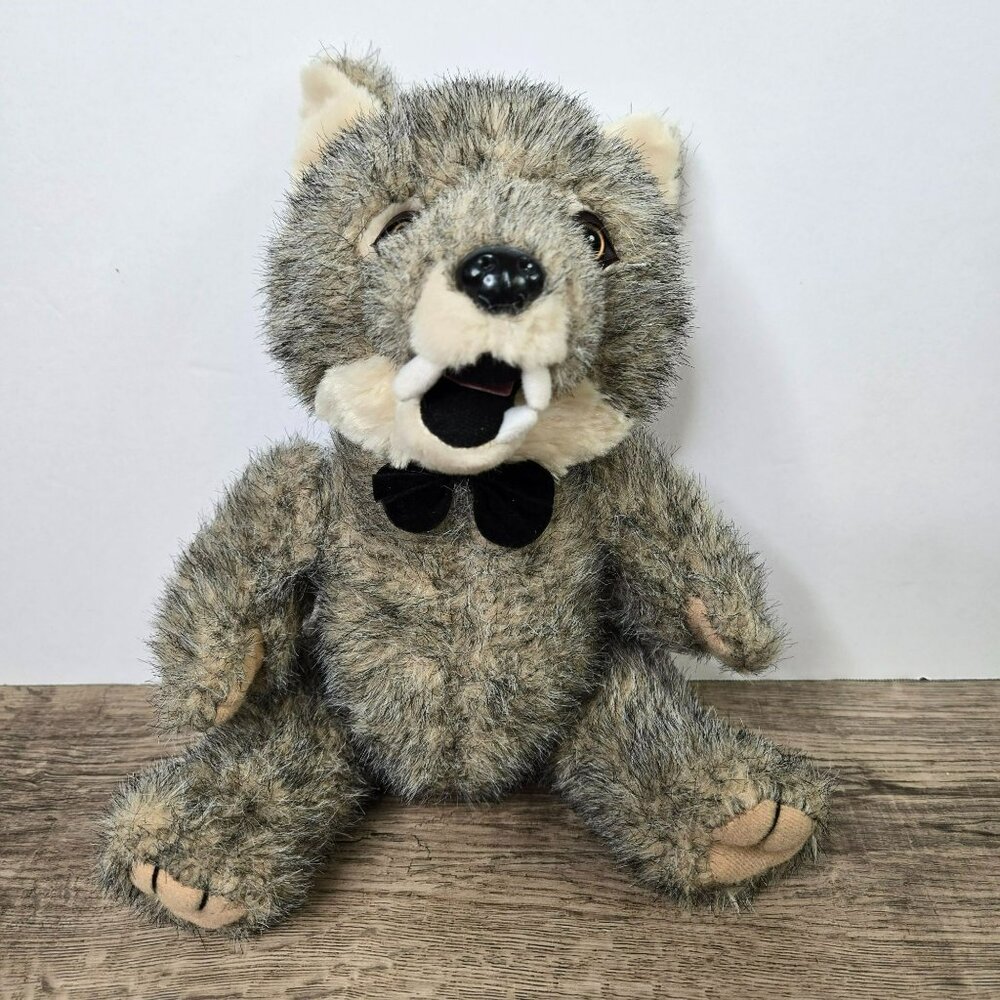Steven Smith Realistic Plush Timber Wolf Bow Tie 9” Chicago Wolves Hockey Mascot